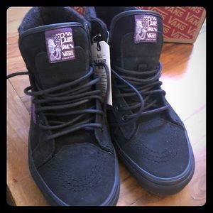 VANS -  Black & Purple, all weather HiTops
